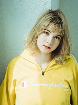 フューズ 瑞江店(Fuse) ハイトーンカラーの前下がりボブ