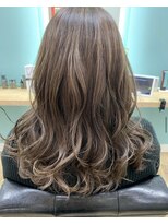 カトレア 海岸通り店&nbsp;外国人風カラー