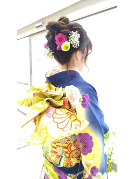 アート相模大野(ART) 成人式　卒業式　ヘアアレンジ　振袖　着付け　生花を使ったヘア