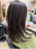 フレッシュなシアーグレージュミディアムヘア