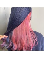 ビヨンドイー(beyond E)&nbsp;ネイビーとピンクのインナーカラー