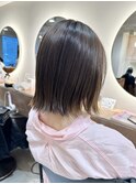切りっぱなしショートボブハイトーンカラーミルクティーベージュ