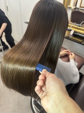 グランドライン(GRAND LINE) 乾かすだけでうるつやになる若宮流髪質改善