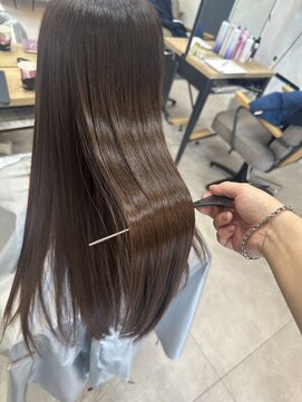 エモ(emo) 艶髪グレージュ