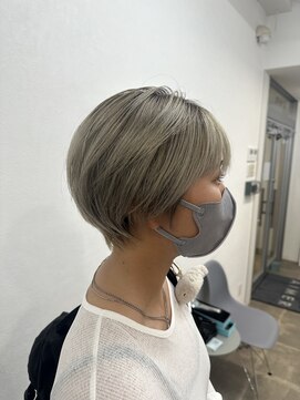 グロウオモロマチ(GLOW OMOROMACHI) ショートxハイトーン