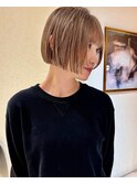 ショートボブパーマ20代30代40代イヤリングカラー大人可愛い