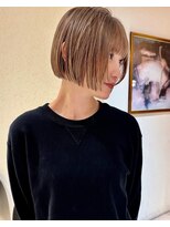 ヤイエ 青山店(yiye)&nbsp;ショートボブパーマ20代30代40代イヤリングカラー大人可愛い