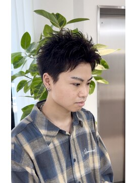 オン(on.) グリースで作るスパイキーショート