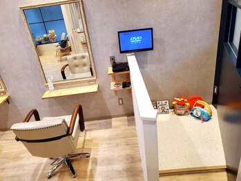 ムーン(Moon)の写真/お子様連れのパパママ大歓迎！お子様と一緒に通える、工夫がいっぱい♪親子で通える《Moon HAIR》