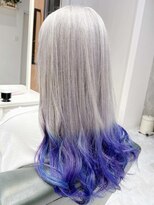 デイズ(days)&nbsp;ホワイトシルバー毛先カラーデザインカラー/レイヤーカット