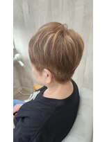 アマル(amar) ベリーショート