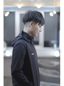 ナナインチ(7inch) 銀座メンズカット