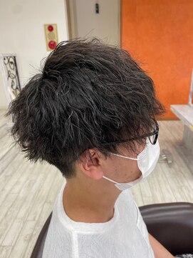 トウキョウヨシつね 御幸ヶ原店(TOKYO Yoshi) ツイスパ刈り上げマッシュ