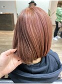ツートーンカラー×ピンクカラー×丸みボブ