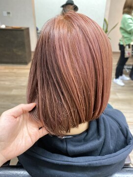 ヴィフ 大船(VIF) ツートーンカラー×ピンクカラー×丸みボブ