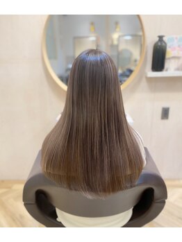 ミット(mitt)の写真/【サラツヤ縮毛矯正+カット¥11900】髪ストレスを解消し、触れてみたくなるような自然で柔らかい曲線美に…
