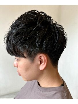 ソイクフ 四条大宮店(SOY-KUFU) MEN'S HAIR束感波巻きショートマッシュパーマアッシュブラック