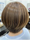 全世代のショートに　ベージュ明るめカラー