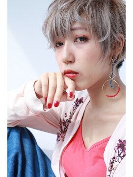 オブヘアー 宮崎台店(Of HAIR) ショートハイトーンブリーチ可愛いカッコいいクールカジュアル