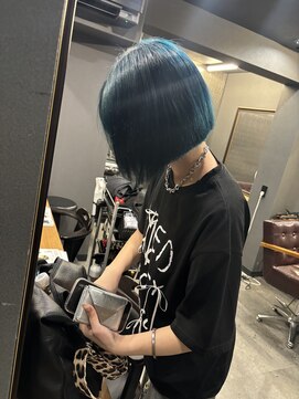 ボアップ(boappu) #ぷつっと#ボブ#ブラントカット#タッセルボブ#ターコイズ