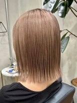 ヘアプレイスソル (HAIR PLACE SoL)&nbsp;切りっぱなしボブ/艶髪ストレートカット/カラー/ベージュ