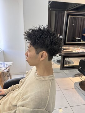 アイズ 海老名(AIZU) スパイキーショート　ピンパーマ　ショートパーマ　刈り上げ