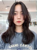 ロング美髪韓国ヘアおくれ毛顔周りレイヤー_ba543601