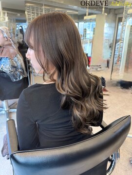 クラーロ アマンテ(Claro amante) 韓国風巻き/マロンベージュ