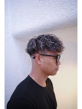 パーラー(PARLOR) スペインカール