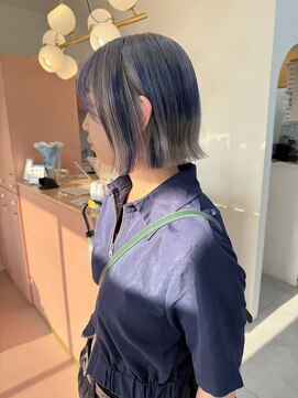 ミテ(mite) デザインカラー/ブルーカラー/ボブ