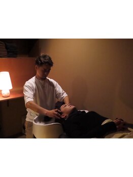 髪と頭皮の健康にこだわった“ヘッドスパ”で頭皮と髪を健康な状態に導く◎あなただけの特別な時間を♪