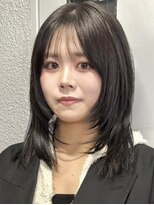 フイ(HUI)&nbsp;暗髪アッシュブルーブラック顔まわりレイヤーカット/natsuki金山