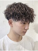 刈り上げセンターパート/波巻きツイストスパイラル/南森町