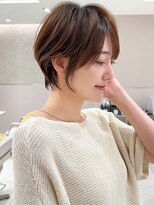 アフロート トウキョウ(AFLOAT TOKYO)&nbsp;前下がりひし形ショート30代40代50代くびれヘア丸顔面長銀座ボブ