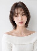大人アンニュイな束感レイヤーボブ