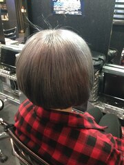 まん丸シルバー　トリックヘアー