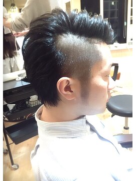 ライツ 富士店(ReiZ) 【ReiZ富士】ジェントルマンツーブロック×グランジ