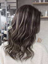 レディアル 大宮(REDEAL ope.) 【白髪手術】コントラストハイライト/白髪ぼかし/ハイライト