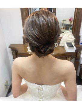 ブラウ ネイル パーティー(Blau Nail Party) 上品シニヨン