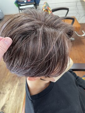 ヘアーサロン凛 ショート脱白髪染め