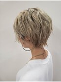 ハイトーンショートボブ
