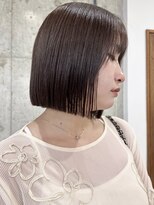 サクラ オモテサンドウ(SAKURA) 丸くならない切りっぱなしボブ×ぱっつん前髪　表参道美容院
