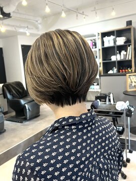 ファーム 大崎店(FAAM) 白髪ぼかしハイライト×ショート