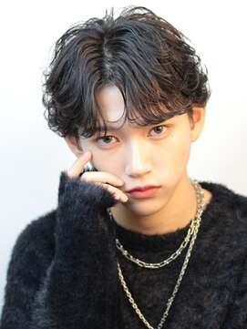 ブラック 渋谷 2nd(BLUCK) フェザーパーマ