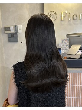 フィエルウメダ(Fier umeda) ☆赤みを消した柔らかいブラウンカラー☆