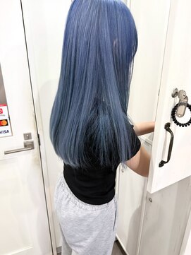 マリン(Marine) 20代30代ハイトーンブルーカラーデザイン