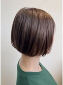 ミニマルボブ×オリーブグレージュ