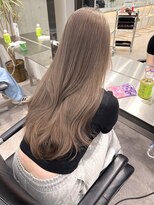 サンクマーケット 渋谷(cinq MARKET)&nbsp;渋谷ブリーチカラーハイトーンヘーゼルベージュカラー韓国ヘア