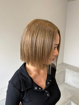 ビーリアン(B-LIEN) ベージュカラー