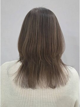 ヘア イノウエ HAIR INOUE ウルフレイヤー×白髪ぼかし